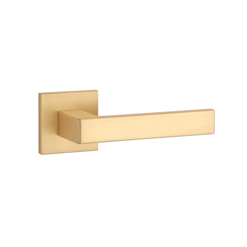 Tev Handles' Sulla handle in matt gold combines modern luxury with a premium finish, featuring a stylish square rosette for interior doors.